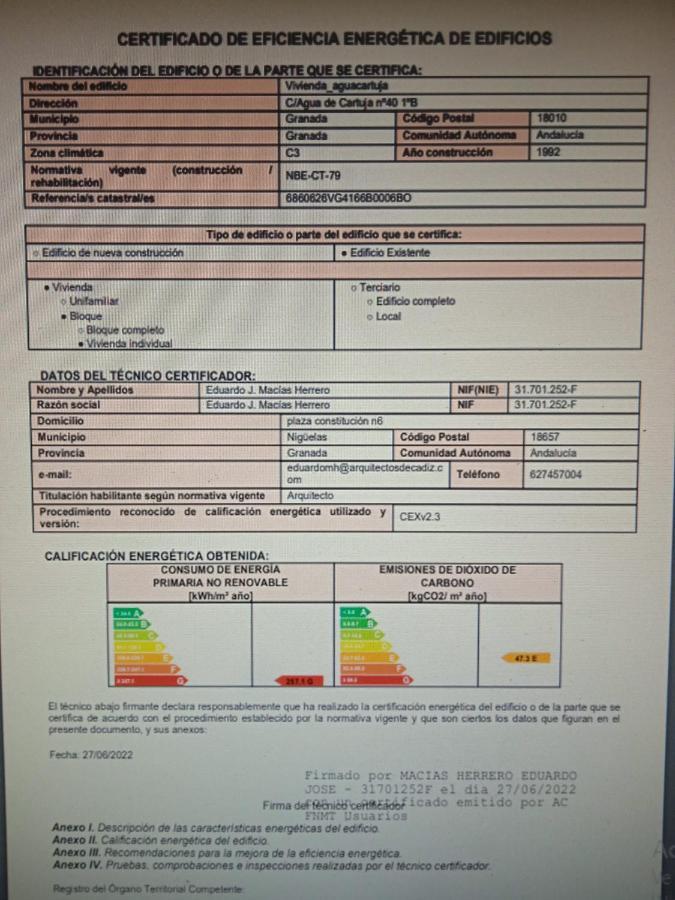 Bonito Ap Centrico Patio Wifi Parking Gratis. Apartment Granada Bagian luar foto